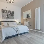 Thea - Centro Storico Aparthotel