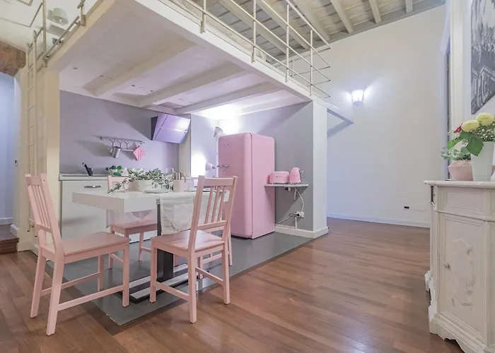 Thea - Centro Storico 4*