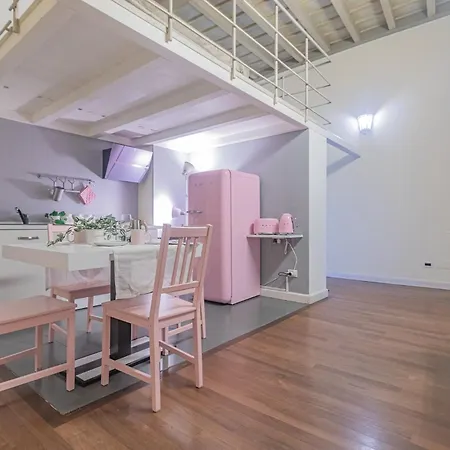 Thea - Centro Storico 4*